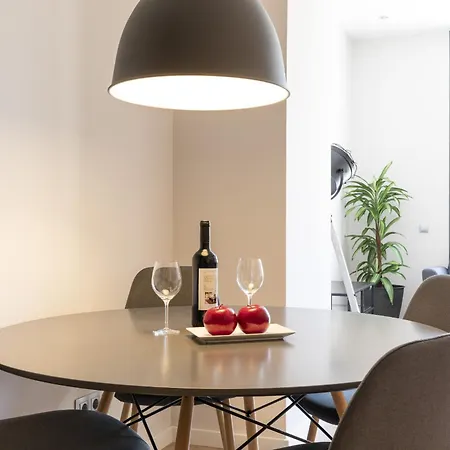 Ola Living Gracia Apartment