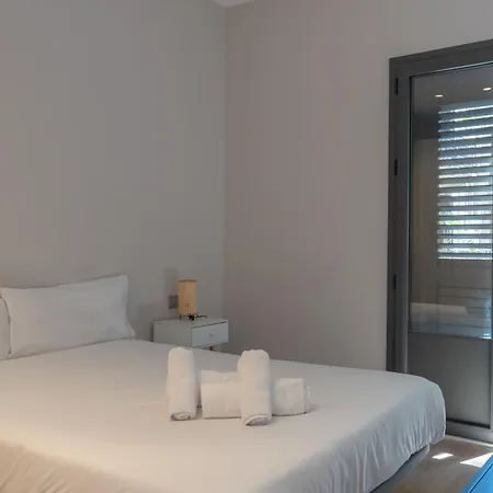 Ola Living Gracia Apartment